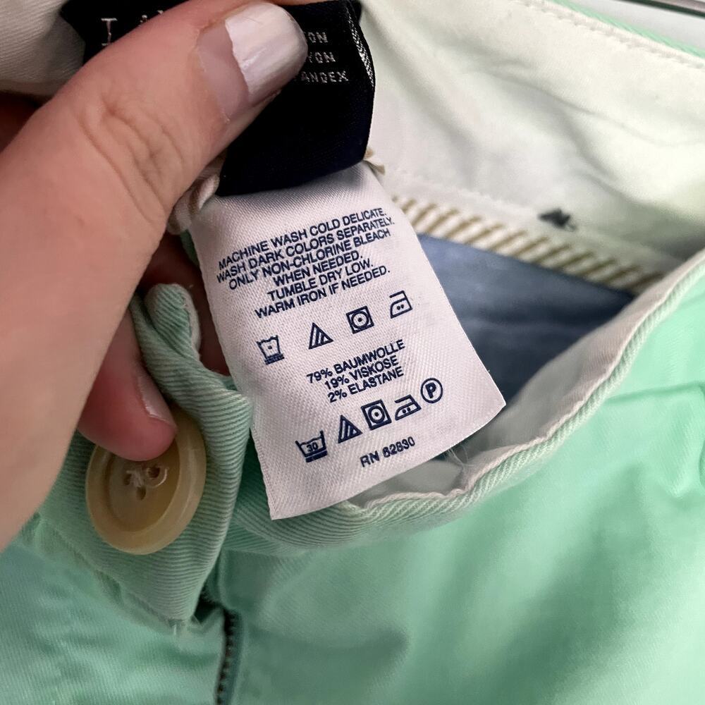 Lands' End Green Mint Summer Shorts - Women's Size 12P - Picture 5 of 7